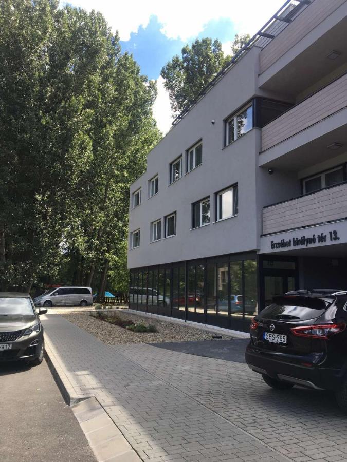 Thermal Forest Apartment Kiskunhalas Esterno foto